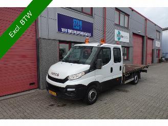 krockskadad bil bedrijf Iveco Daily 35S13D 2.3 375 dc openlaadbak 80713 km !!!!! 2015/1
