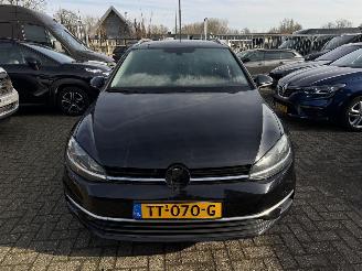 Volkswagen Golf  picture 2