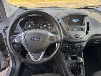 Ford Transit Courier Van  picture 13