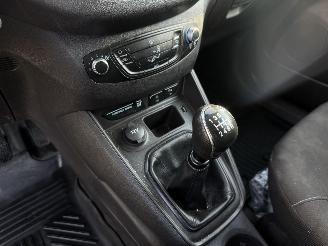 Ford Transit Courier Van  picture 14