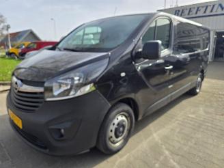 krockskadad bil bedrijf Opel Vivaro L2 H1 Dubbel Cabine 2019/2