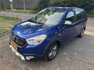 skadebil auto Dacia Lodgy  2021/4