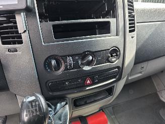 Mercedes Sprinter 9 PERS 211 picture 14