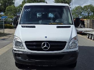 Mercedes Sprinter 9 PERS 211 picture 2