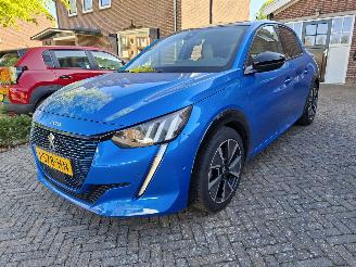 krockskadad bil auto Peugeot 208 E 208 OBC defekt 2020/8