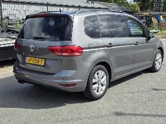Volkswagen Touran  picture 4
