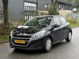 skadebil auto Peugeot 208  2018/10