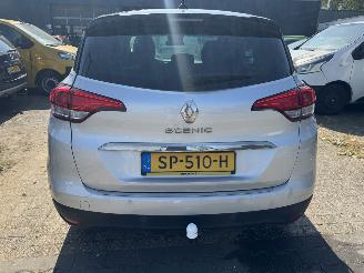 Renault Scenic  picture 5