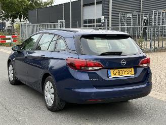 Opel Astra SPORTS TOURER picture 6
