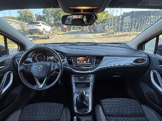 Opel Astra SPORTS TOURER picture 5