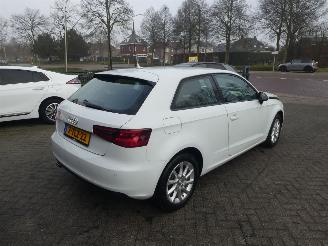 škoda osobní automobily Audi A3 1.2 TFSI Attraction Pro Line plus 2014/3
