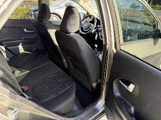 Kia Picanto 1.0 CVVT ComfortPlusLine Navigator picture 14