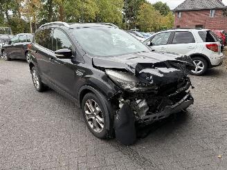 Ford Kuga 1.6 Titanium  SUV 5-dr. picture 6