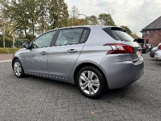 Peugeot 308 1.2 PureTech Active  Hatchback 5-dr. picture 28