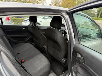 Peugeot 308 1.2 PureTech Active  Hatchback 5-dr. picture 16