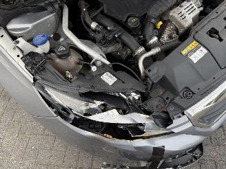 Peugeot 308 1.2 PureTech Active  Hatchback 5-dr. picture 8
