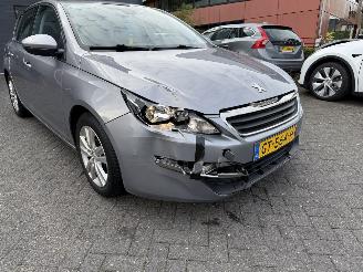 Peugeot 308 1.2 PureTech Active  Hatchback 5-dr. picture 12