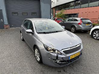Peugeot 308 1.2 PureTech Active  Hatchback 5-dr. picture 31