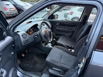 Suzuki Swift 1.3 Shogun  Hatchback 5-dr. picture 16