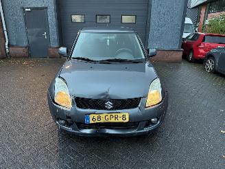 Suzuki Swift 1.3 Shogun  Hatchback 5-dr. picture 8
