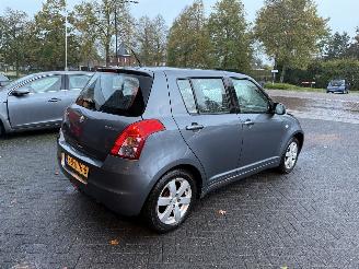 Suzuki Swift 1.3 Shogun  Hatchback 5-dr. picture 5