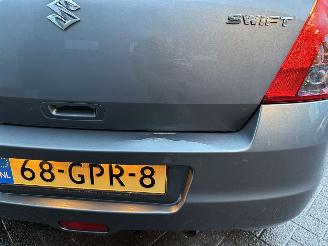 Suzuki Swift 1.3 Shogun  Hatchback 5-dr. picture 11