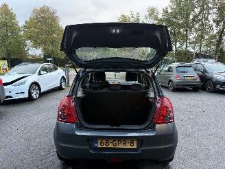 Suzuki Swift 1.3 Shogun  Hatchback 5-dr. picture 28