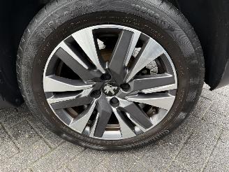 Peugeot 2008 1.2 PureTech GT-line  LEER PANORAMADAK SUV 5-dr. picture 31