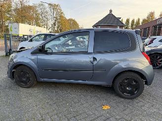 Renault Twingo 1.2-16V Collection  Hatchback 3-dr. picture 8