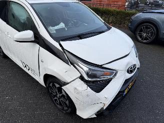 Toyota Aygo 1.0 VVT-i x-cite Hatchback 5-dr. picture 23