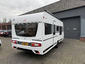krockskadad bil caravan LMC  450 D STYLE 2025/1