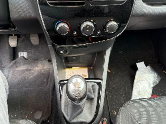 Renault Clio 0.9 TCe Authentique  Hatchback 5-dr. picture 26