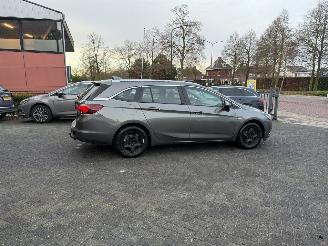 Opel Astra 1.4 Online Edition picture 17