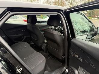 Peugeot e-2008 EV Active Pack 50 kWh (SUV 5-dr.) €9090,- EX BTW picture 17