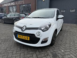 krockskadad bil auto Renault Twingo 1.2 16V Collection LEER  (Hatchback 3-dr.) 2013/1