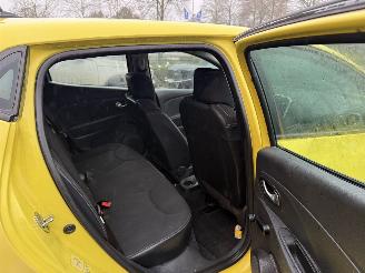 Renault Clio 0.9 TCe Expression (Hatchback 5-dr.) picture 16