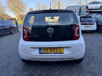 Volkswagen Up! 1.0 high up! BlueMotion picture 4