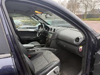 Mercedes ML 320 CDI  AUTOMAAT (SUV 5-dr.) picture 32