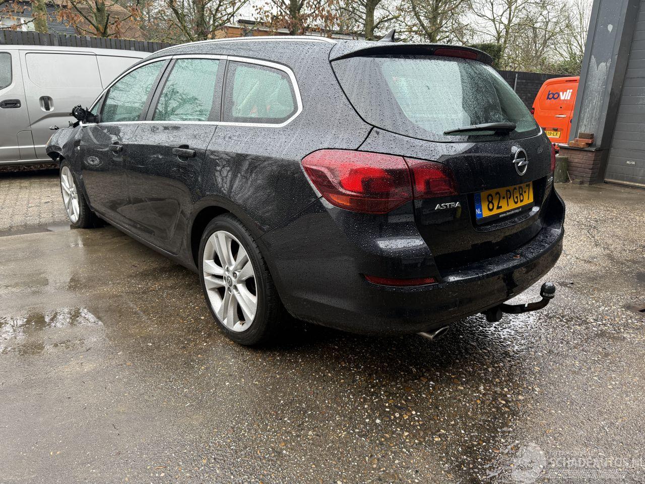 Opel Astra 1.4 Turbo Sport