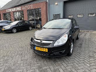 Schadeauto Opel Corsa 1.2-16V Essentia (Hatchback 3-dr.) 2009/2