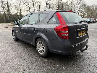 Kia Cee d 1.6 X-tra (Stationwagen 5-dr.) picture 3