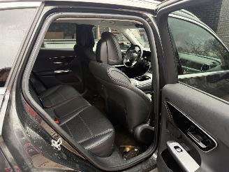 Mercedes GLC 300e 4MATIC Business Line picture 16