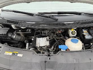 Volkswagen Transporter 2.0 TDI L2H1 30 DC Comfortline picture 22