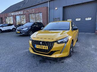 skadebil auto Peugeot 208 1.2 PureTech Allure (Hatchback 5-dr.) 2022/3