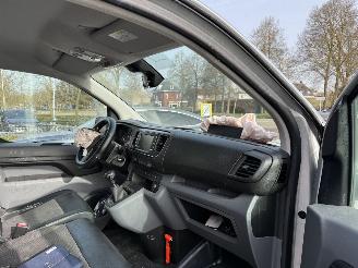 Peugeot Expert 2.0 BlueHDI 120 Premium Pack picture 21