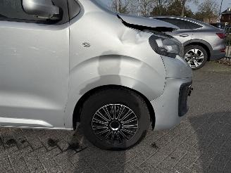 Peugeot Expert 2.0 BlueHDI 120 Premium Pack picture 29