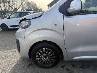 Peugeot Expert 2.0 BlueHDI 120 Premium Pack picture 28