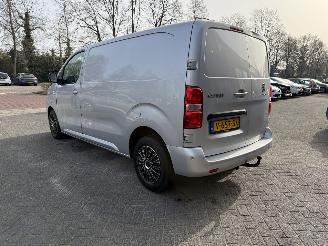 Peugeot Expert 2.0 BlueHDI 120 Premium Pack picture 3