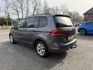 skadebil auto Volkswagen Touran 1.6 TDI SCR Comfortline 7 PERSOONS AUTOMAAT 2018/1