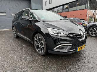 Voiture accidenté Renault Grand-scenic 1.3 TCe Techno 7p. (MPV 5-dr.) 2022/9